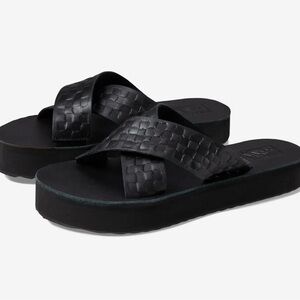 NWOT Vans x Karina Rozunko Cross Strap Mega Platform